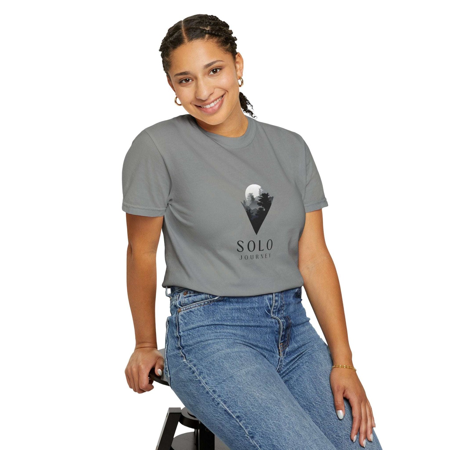 Solo Diamond - Personalized Diamond Sweatshirt, Vintage Country Music ### **đ„ Your New Favorite SweatshirtâMade for Wild Souls & Free Spirits đ„**
Some outfits donât just look goodâthey **feel like home.** Like slipping into somSolo JourneyCustom Western Cowboy Shirt