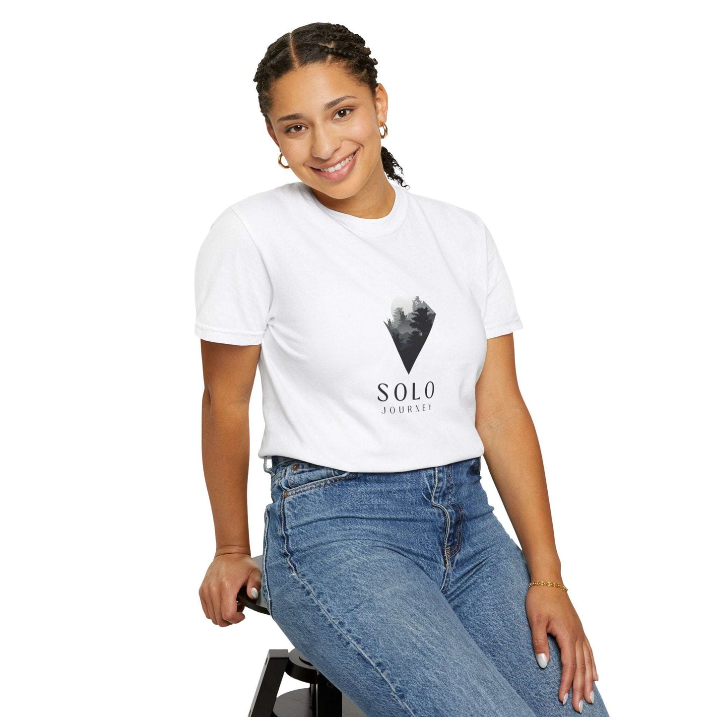 Solo Diamond - Personalized Diamond Sweatshirt, Vintage Country Music ### **đ„ Your New Favorite SweatshirtâMade for Wild Souls & Free Spirits đ„**
Some outfits donât just look goodâthey **feel like home.** Like slipping into somSolo JourneyCustom Western Cowboy Shirt